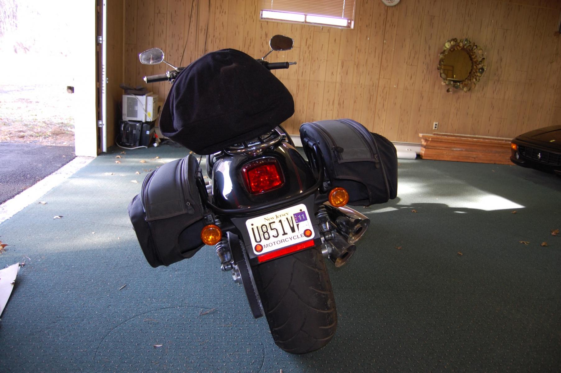 2007 Black /Black Harley-Davidson V-Rod (1HD1HFZ107K) with an 1130 cc V Twin engine, sequential manual transmission, located at 6528 Lower York Road, New Hope, PA, 18938, (215) 862-9555, 40.358707, -74.977882 - Photo #3